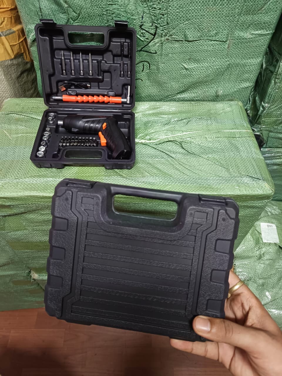 Multi-Functional Cordless Electric Screwdriver – 47 in 1 Kit