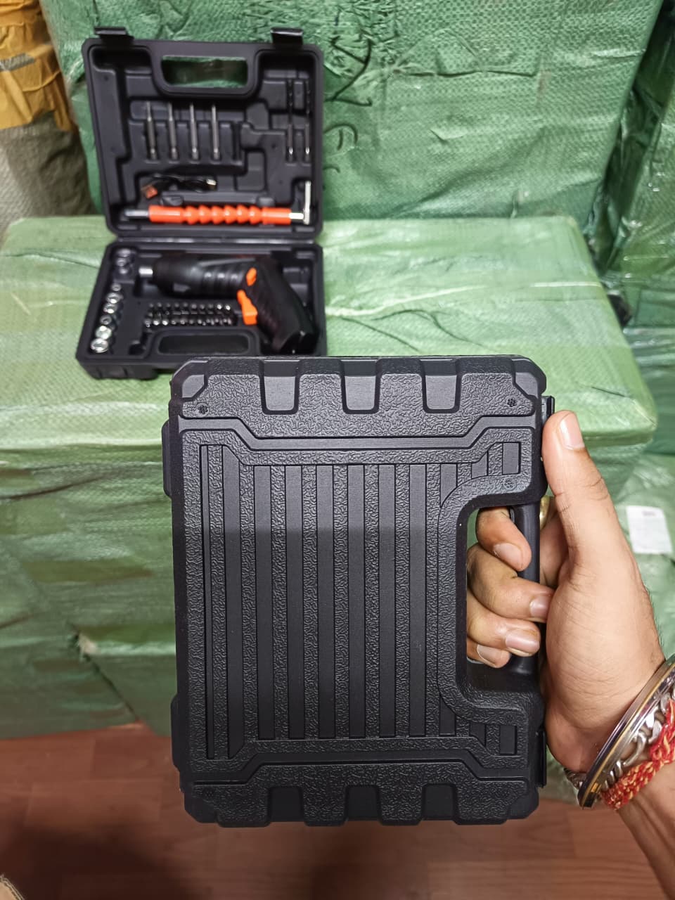 Multi-Functional Cordless Electric Screwdriver – 47 in 1 Kit