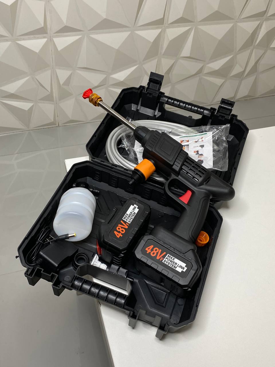 Multi-Functional Portable Wireless Pressure Washer Gun 48V