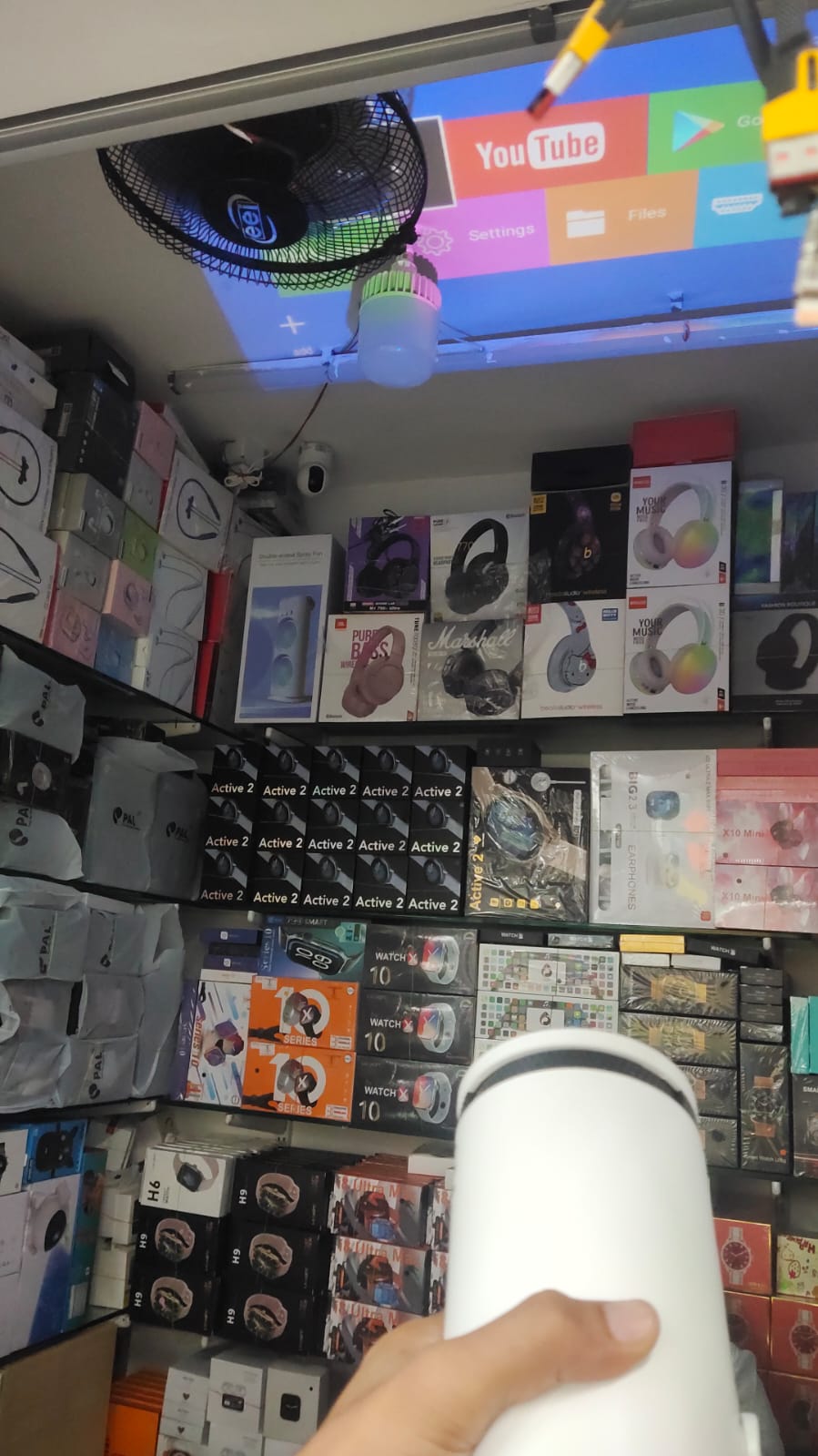 4K Super Vision Portable Mini Projector