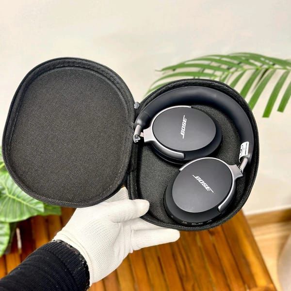 Bose QC-55 (Quiet-Control)