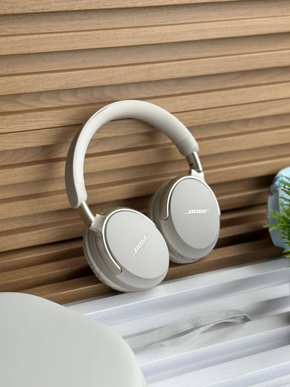 Bose QC-55 (Quiet-Control)