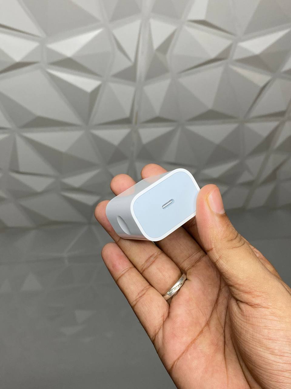 Apple 20Watt Fast Charger Adapter + Lightning Cable (Combo)